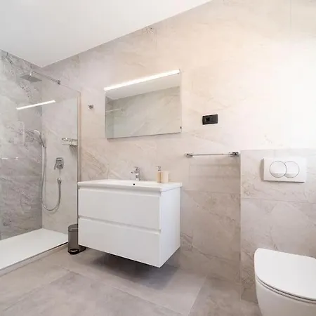 Villa Symphony, Heated Pool - 10m From The Sea Povlja (Brac)
