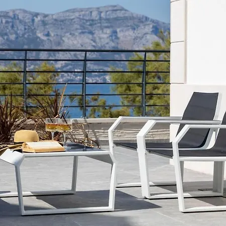 Symphony, Heated Pool - 10m From The Sea Villa
