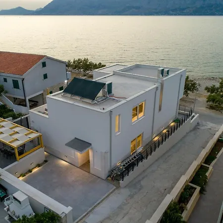 Symphony, Heated Pool - 10m From The Sea 빌라 포블랴